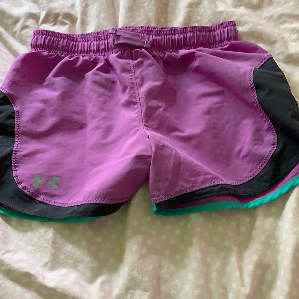 Purple under armer shorts